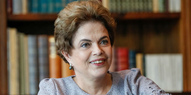 Jornalista da Al Jazeera confronta Dilma sobre escândalo na Petrobras