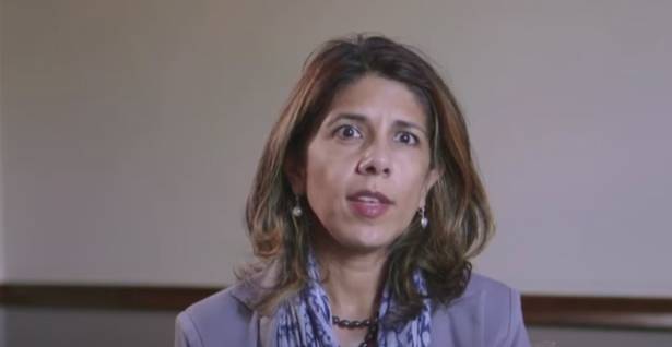 A professora Elena Cabral, da Universidade Columbia