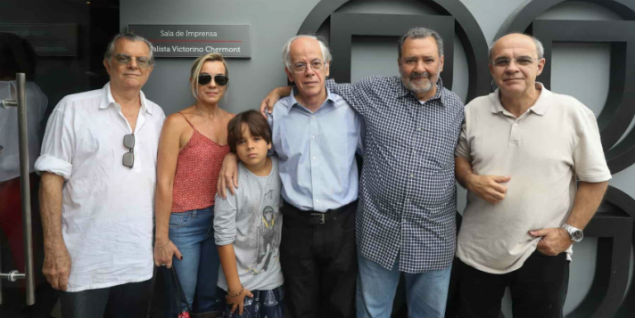 Flamengo inaugura sala de imprensa que leva nome de jornalista   